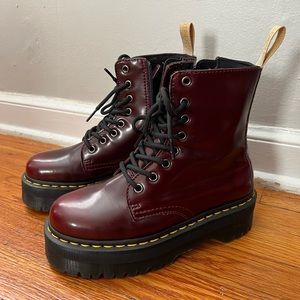 Vegan Dr. Marten Jadons - Cherry Red - EUC